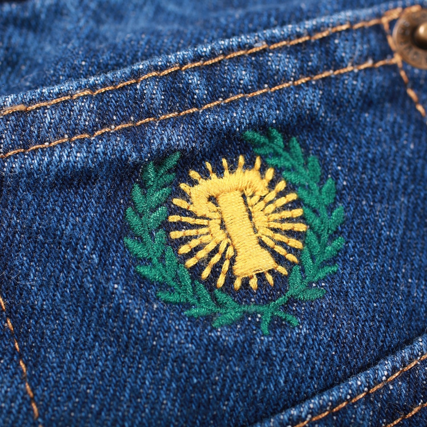 Washed Blue Theories Brand Plaza Jeans Detail